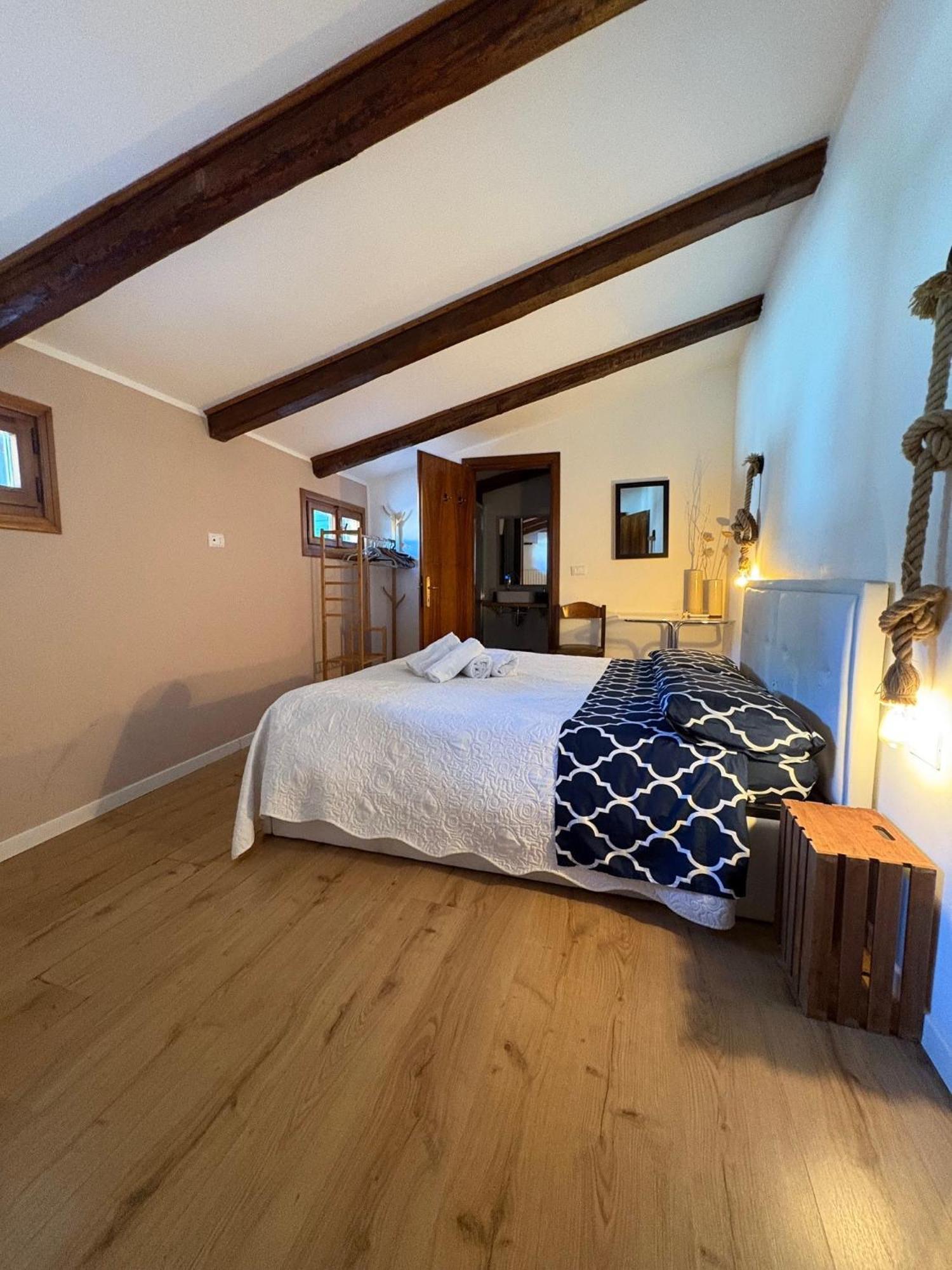 Loggia Rialto Apartments Венеция Екстериор снимка
