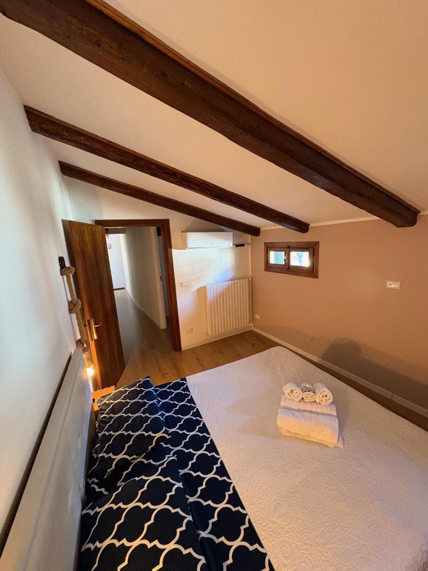 Loggia Rialto Apartments Венеция Екстериор снимка